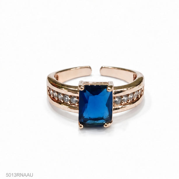 Blue Emerald-Cut Golden Ring