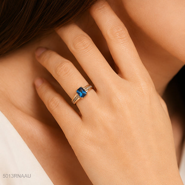 Blue Emerald-Cut Golden Ring